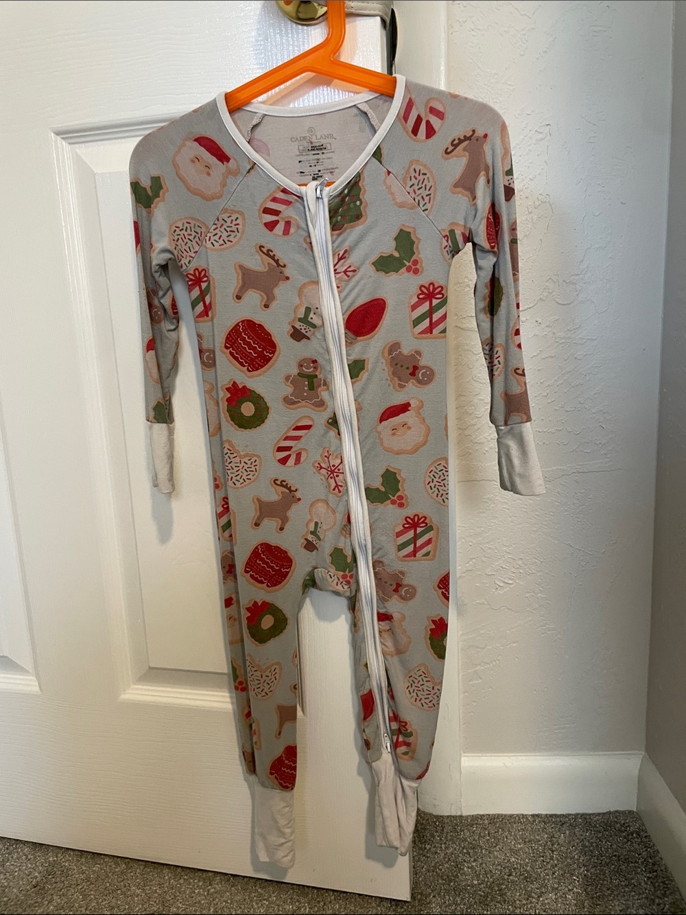 Caden Lane Holiday Zip-Front Pajama in Light Gray with Red & Green 12-18 months